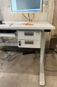 Szafka ESD dwu szufladowa zamykana na kluczyk